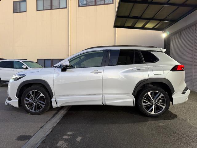 カローラクロス ハイブリッド　Ｚ　モデリスタフルエアロ　全周囲モニター　ディスプレイオーディオプラス　シートヒーター　ワイヤレススマホ充電　ドライブレコーダー　ＥＴＣ２．０　クルーズコントロール　パワーバックドア（12枚目）