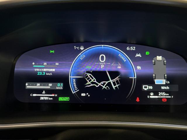 カローラクロス ハイブリッド　Ｚ　モデリスタフルエアロ　全周囲モニター　ディスプレイオーディオプラス　シートヒーター　ワイヤレススマホ充電　ドライブレコーダー　ＥＴＣ２．０　クルーズコントロール　パワーバックドア（27枚目）