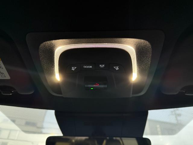 カローラクロス ハイブリッド　Ｚ　モデリスタフルエアロ　全周囲モニター　ディスプレイオーディオプラス　シートヒーター　ワイヤレススマホ充電　ドライブレコーダー　ＥＴＣ２．０　クルーズコントロール　パワーバックドア（37枚目）