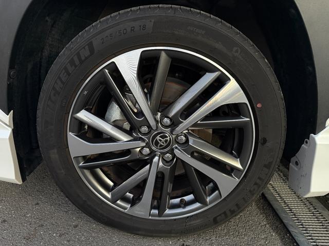 カローラクロス ハイブリッド　Ｚ　モデリスタフルエアロ　全周囲モニター　ディスプレイオーディオプラス　シートヒーター　ワイヤレススマホ充電　ドライブレコーダー　ＥＴＣ２．０　クルーズコントロール　パワーバックドア（57枚目）