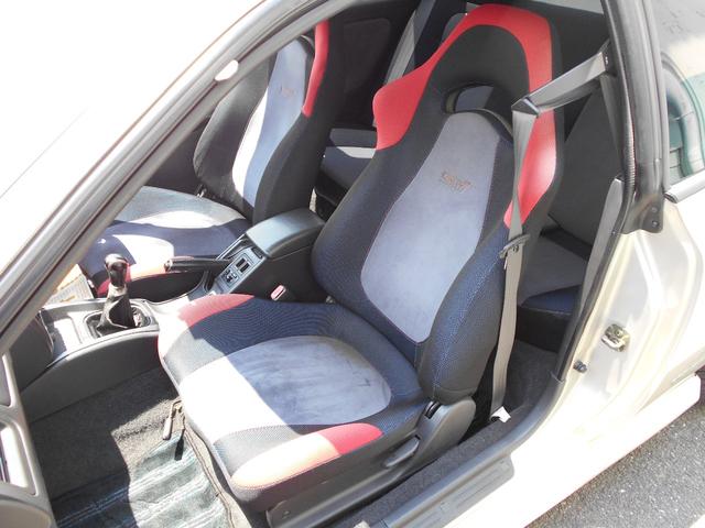 WRXタイプR STiバージョンV クーペ 5MT BBS16インチアルミ タイベル交換済み クラッチ交換済み MOMOハンドル STiショック・マフラー・タワーバー ケンウッドオーディオ ユーザー買取車(8枚目)