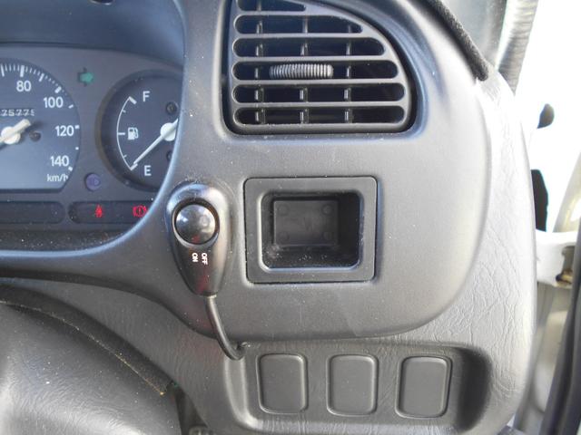 ミラ ＴＡスペシャル　５ＭＴ　車高調　アヒル商会リアアクスル　ＫＬＣエアロ　ムーブターボ用マフラー　ハベストサンルーフ　１４インチアルミ　ＲＥＣＡＲＯシートＸ２　カロッツェリアＤＶＤプレイヤー　ＬＥＤテール　集中ドアロック（11枚目）