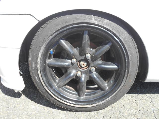 ミラ ＴＡスペシャル　５ＭＴ　車高調　アヒル商会リアアクスル　ＫＬＣエアロ　ムーブターボ用マフラー　ハベストサンルーフ　１４インチアルミ　ＲＥＣＡＲＯシートＸ２　カロッツェリアＤＶＤプレイヤー　ＬＥＤテール　集中ドアロック（24枚目）