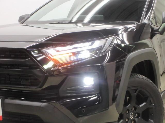 ＲＡＶ４ ハイブリッドアドベンチャー　オフロードパッケージＩＩ　４ＷＤ　フルセグ　メモリーナビ　バックカメラ　衝突被害軽減システム　ＥＴＣ　ドラレコ　ＬＥＤヘッドランプ（8枚目）