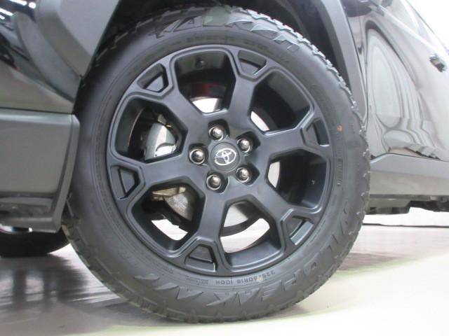 ＲＡＶ４ ハイブリッドアドベンチャー　オフロードパッケージＩＩ　４ＷＤ　フルセグ　メモリーナビ　バックカメラ　衝突被害軽減システム　ＥＴＣ　ドラレコ　ＬＥＤヘッドランプ（9枚目）