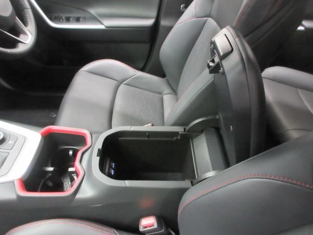 ＲＡＶ４ ハイブリッドアドベンチャー　オフロードパッケージＩＩ　４ＷＤ　フルセグ　メモリーナビ　バックカメラ　衝突被害軽減システム　ＥＴＣ　ドラレコ　ＬＥＤヘッドランプ（29枚目）