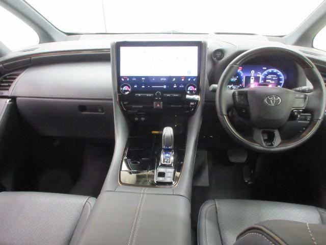 ヴェルファイアハイブリッド Ｚ　プレミア　革シート　サンルーフ　フルセグ　メモリーナビ　後席モニター　バックカメラ　衝突被害軽減システム　ＥＴＣ　ドラレコ　両側電動スライド　ＬＥＤヘッドランプ　乗車定員７人　３列シート（6枚目）