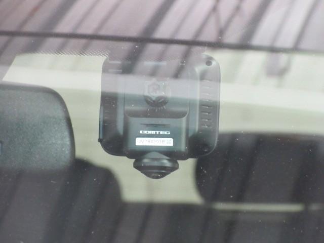 ヴェルファイアハイブリッド Ｚ　プレミア　革シート　サンルーフ　フルセグ　メモリーナビ　後席モニター　バックカメラ　衝突被害軽減システム　ＥＴＣ　ドラレコ　両側電動スライド　ＬＥＤヘッドランプ　乗車定員７人　３列シート（16枚目）