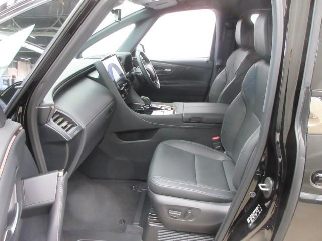 ヴェルファイアハイブリッド Ｚ　プレミア　革シート　サンルーフ　フルセグ　メモリーナビ　後席モニター　バックカメラ　衝突被害軽減システム　ＥＴＣ　ドラレコ　両側電動スライド　ＬＥＤヘッドランプ　乗車定員７人　３列シート（32枚目）