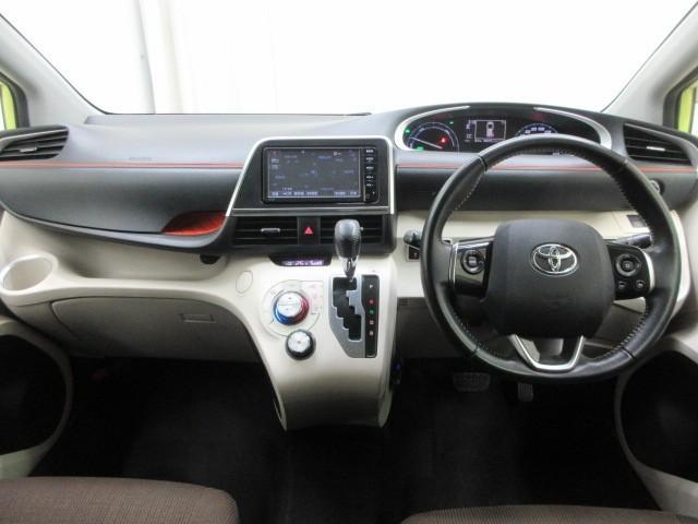 シエンタ ハイブリッドＧ　ワンセグ　メモリーナビ　バックカメラ　衝突被害軽減システム　ＥＴＣ　両側電動スライド　ＬＥＤヘッドランプ　乗車定員７人　３列シート（7枚目）