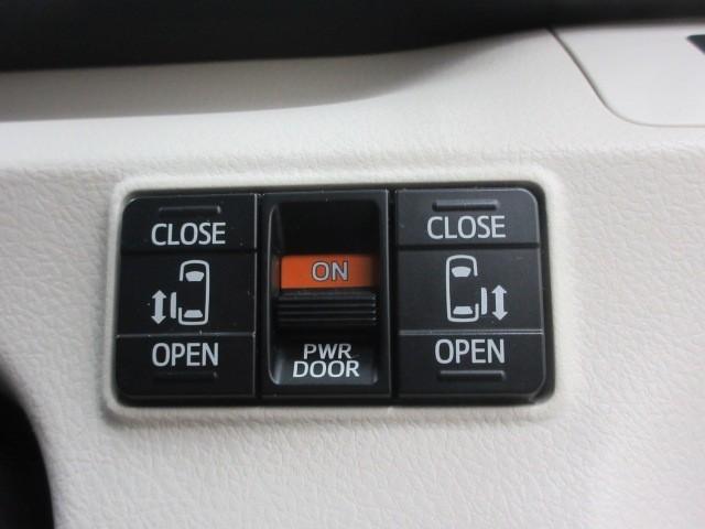 シエンタ ハイブリッドＧ　ワンセグ　メモリーナビ　バックカメラ　衝突被害軽減システム　ＥＴＣ　両側電動スライド　ＬＥＤヘッドランプ　乗車定員７人　３列シート（10枚目）