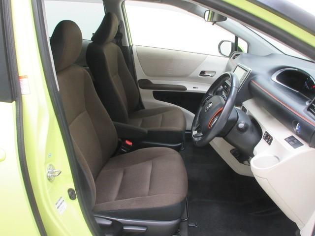 シエンタ ハイブリッドＧ　ワンセグ　メモリーナビ　バックカメラ　衝突被害軽減システム　ＥＴＣ　両側電動スライド　ＬＥＤヘッドランプ　乗車定員７人　３列シート（23枚目）