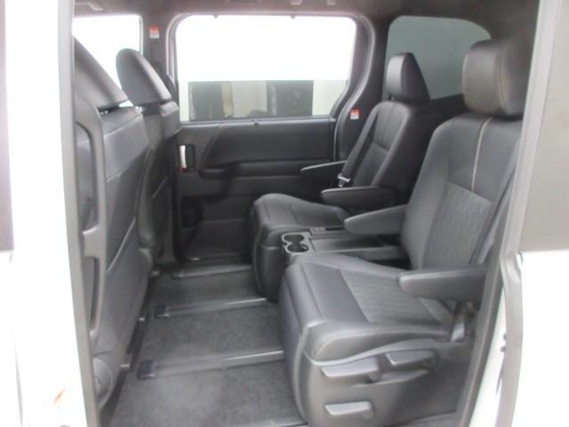 ノア ハイブリッドS-Z フルセグ メモリーナビ DVD再生 バックカメラ 衝突被害軽減システム ETC 両側電動スライド LEDヘッドランプ 乗車定員7人 3列シート(31枚目)