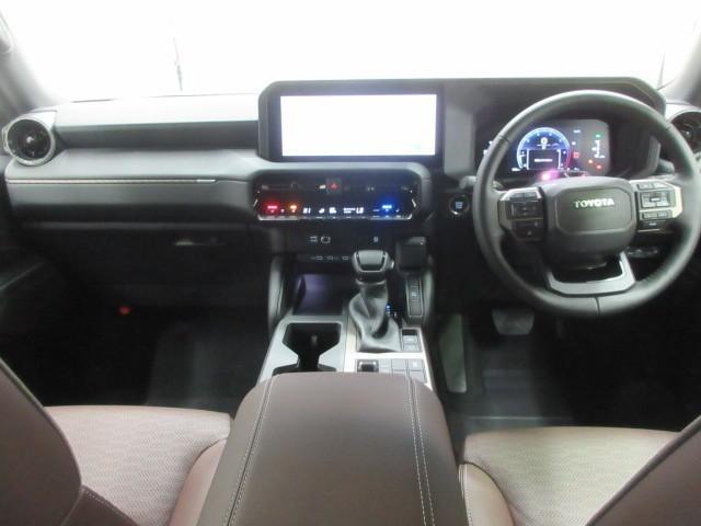 ランドクルーザー250 VXファーストエディション 革シート サンルーフ 4WD フルセグ メモリーナビ バックカメラ 衝突被害軽減システム ETC ドラレコ LEDヘッドランプ 乗車定員7人 3列シート(7枚目)