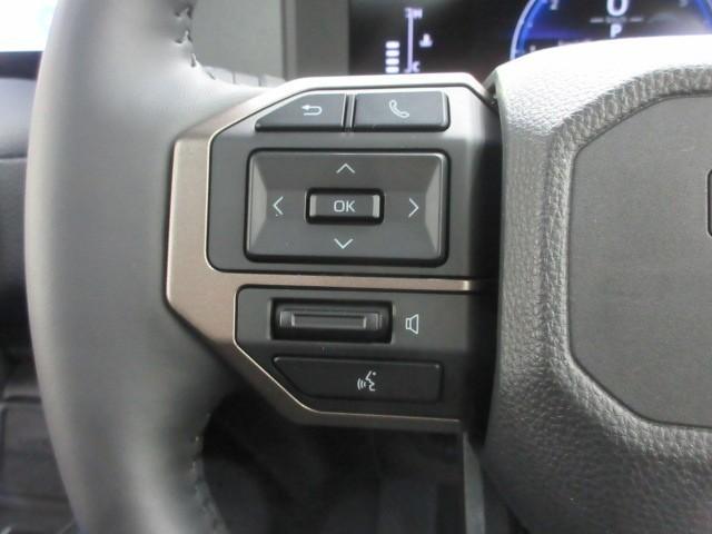 ランドクルーザー250 VXファーストエディション 革シート サンルーフ 4WD フルセグ メモリーナビ バックカメラ 衝突被害軽減システム ETC ドラレコ LEDヘッドランプ 乗車定員7人 3列シート(25枚目)