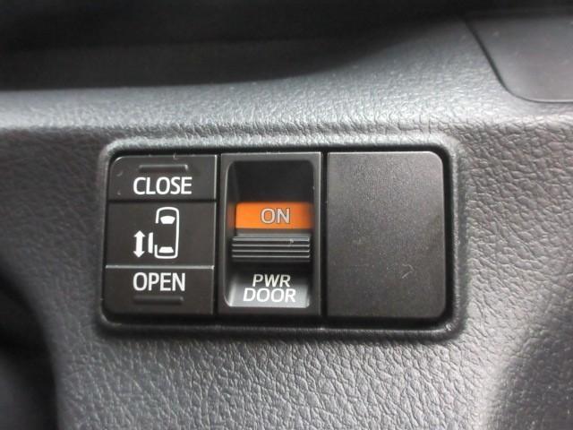 シエンタ ハイブリッド　ファンベースＸ　ワンセグ　メモリーナビ　バックカメラ　衝突被害軽減システム　ＥＴＣ　電動スライドドア（10枚目）