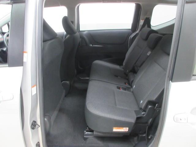 シエンタ ハイブリッド　ファンベースＸ　ワンセグ　メモリーナビ　バックカメラ　衝突被害軽減システム　ＥＴＣ　電動スライドドア（27枚目）