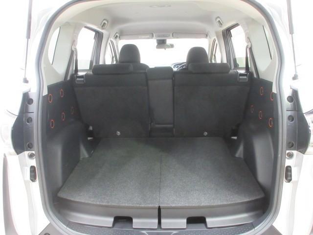 シエンタ ハイブリッド　ファンベースＸ　ワンセグ　メモリーナビ　バックカメラ　衝突被害軽減システム　ＥＴＣ　電動スライドドア（28枚目）