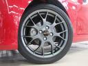 足元には「BBS」社製のアルミホイールが付いています。