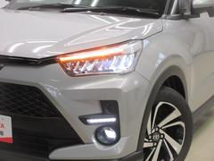 ＬＥＤヘッドライトです。デザイン性がよくとても明るいので、夜間の走行や悪天候でも安心です。しかも長寿命！ 6