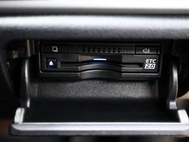 【ＥＴＣ装備車】高速道路の料金所で慌てて小銭を探すことも無くなります。料金所もスイスイと通過！☆ＥＴＣカードの作成も当社におまかせくださいね☆※セットアップ費用は別途申し受けます