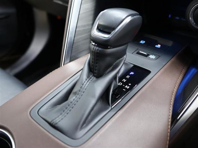 ハリアー Ｚ　レザーパッケージ　革シート　フルセグ　メモリーナビ　バックカメラ　衝突被害軽減システム　ＥＴＣ　ドラレコ　ＬＥＤヘッドランプ　ワンオーナー　ＢＳＭ　ＲＣＴＡ　パノラミックビューモニター　クリアランスソナー（17枚目）