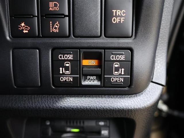 ヴォクシー ハイブリッドＺＳ　煌ＩＩＩ　フルセグ　メモリーナビ　ＤＶＤ再生　後席モニター　バックカメラ　衝突被害軽減システム　ＥＴＣ　両側電動スライド　ＬＥＤヘッドランプ　乗車定員７人　３列シート　ワンオーナー（23枚目）