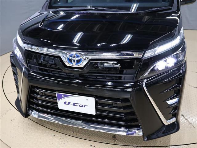 ヴォクシー ハイブリッドＺＳ　煌ＩＩＩ　フルセグ　メモリーナビ　ＤＶＤ再生　後席モニター　バックカメラ　衝突被害軽減システム　ＥＴＣ　両側電動スライド　ＬＥＤヘッドランプ　乗車定員７人　３列シート　ワンオーナー（29枚目）