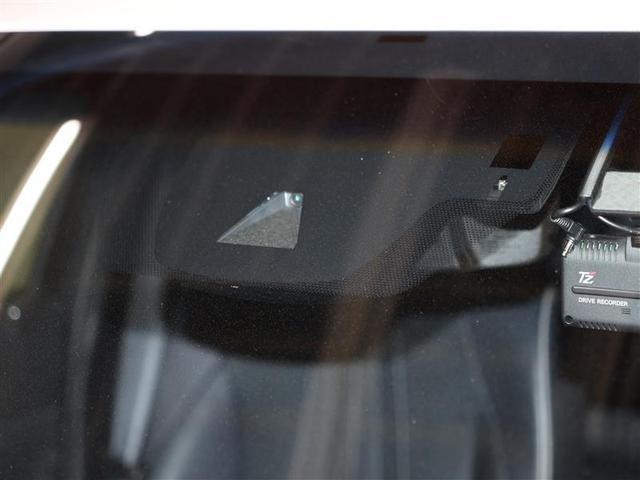 クラウンハイブリッド ＲＳアドバンス　革シート　フルセグ　ＤＶＤ再生　バックカメラ　衝突被害軽減システム　ＥＴＣ　ＬＥＤヘッドランプ　クリアランスソナー　ＰＫＳＢ　ＢＳＭ　ＲＣＴＡ　シートヒーター　オートマチックハイビーム（6枚目）