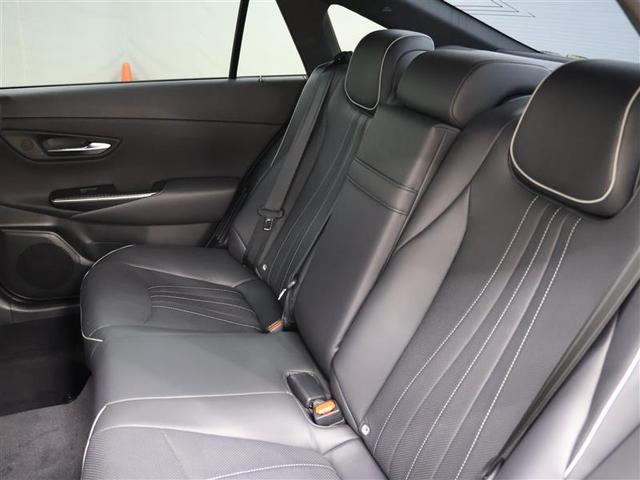 クラウンハイブリッド ＲＳアドバンス　革シート　フルセグ　ＤＶＤ再生　バックカメラ　衝突被害軽減システム　ＥＴＣ　ＬＥＤヘッドランプ　クリアランスソナー　ＰＫＳＢ　ＢＳＭ　ＲＣＴＡ　シートヒーター　オートマチックハイビーム（28枚目）