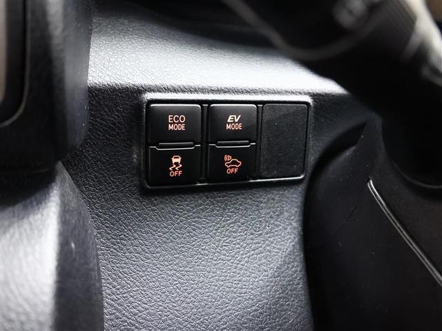 シエンタ ハイブリッドＧ　フルセグ　メモリーナビ　ＤＶＤ再生　後席モニター　バックカメラ　衝突被害軽減システム　ＥＴＣ　両側電動スライド　ＬＥＤヘッドランプ　ウオークスルー　乗車定員７人　３列シート　ワンオーナー（18枚目）