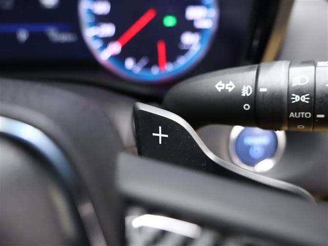 クラウンハイブリッド ＲＳアドバンス　革シート　フルセグ　メモリーナビ　ＤＶＤ再生　バックカメラ　衝突被害軽減システム　ＥＴＣ　ＬＥＤヘッドランプ　ＰＫＳＢ　ＲＣＤ　全周囲カメラ　ＰＫＳＢ　電子インナーミラー（20枚目）