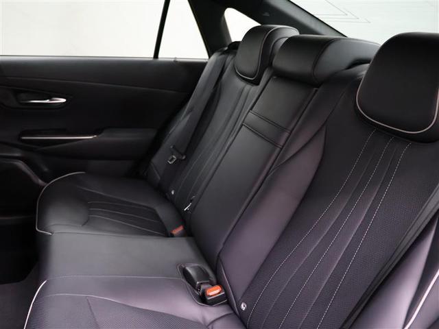 クラウンハイブリッド ＲＳアドバンス　革シート　フルセグ　メモリーナビ　ＤＶＤ再生　バックカメラ　衝突被害軽減システム　ＥＴＣ　ＬＥＤヘッドランプ　ＰＫＳＢ　ＲＣＤ　全周囲カメラ　ＰＫＳＢ　電子インナーミラー（31枚目）