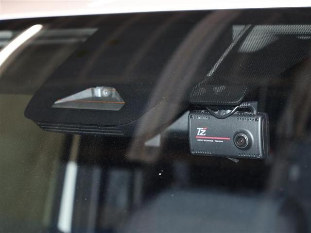 ノア Ｘ　フルセグ　ＤＶＤ再生　後席モニター　バックカメラ　衝突被害軽減システム　ＥＴＣ　ドラレコ　ＬＥＤヘッドランプ　ウオークスルー　乗車定員８人　３列シート　ワンオーナー　ＰＫＳＢ（7枚目）