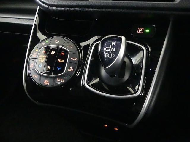 ヴォクシー ハイブリッドZS 煌III フルセグ メモリーナビ DVD再生 バックカメラ 衝突被害軽減システム ETC 両側電動スライド LEDヘッドランプ 乗車定員7人 3列シート ワンオーナー フルエアロ(25枚目)