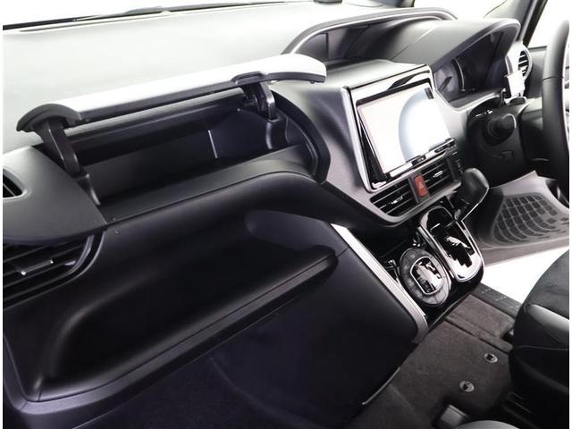 ヴォクシー ＺＳ　煌ＩＩ　フルセグ　メモリーナビ　ＤＶＤ再生　後席モニター　バックカメラ　衝突被害軽減システム　ＥＴＣ　両側電動スライド　ＬＥＤヘッドランプ　ウオークスルー　乗車定員７人　３列シート　ワンオーナー　フルエアロ（31枚目）