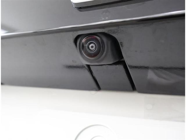 バックカメラが付いているので後方確認が非常にしやすいです。今や運転初心者も熟練者も必須装備！ついていて損はないですね♪