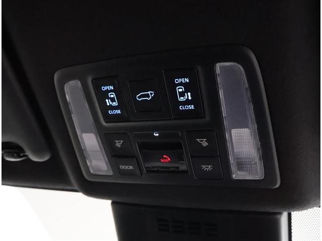 後ろが狭くてもサッと積める。途中で止められる安心のバックドア。後ろの駐車スペースが狭い時に重宝しますよ♪