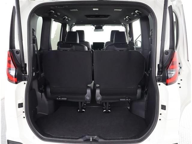 広々としたラゲージスペースを備えています。大きなものや長さのある荷物もしっかりと積み込めます。