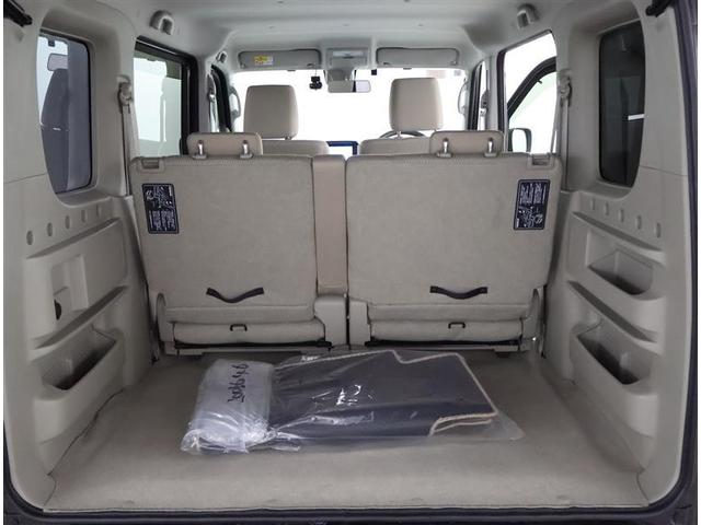 広々としたラゲージスペースを備えています。大きなものや長さのある荷物もしっかりと積み込めます。