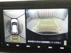 バックモニターもパノラマミックビューモニターもついています！上空から見たような画面になるので、駐車角度なども合わしやすいです！ 7