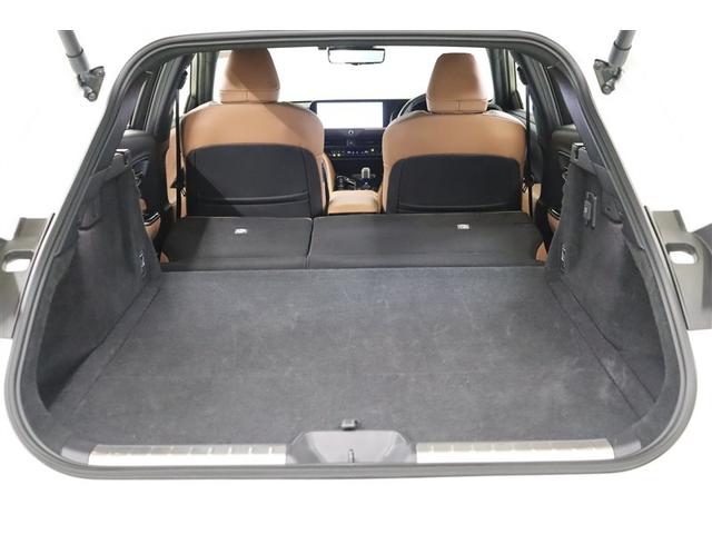 クラウンスポーツ Z AWD フルセグテレビ ETC車載器 TVナビ クルコン 横滑り防止装置 エアバッグ 本革 AC100V ミュージックプレイヤー接続可 メモリナビ ドラレコ キーレス 盗難防止装置 ABS 記録簿(35枚目)