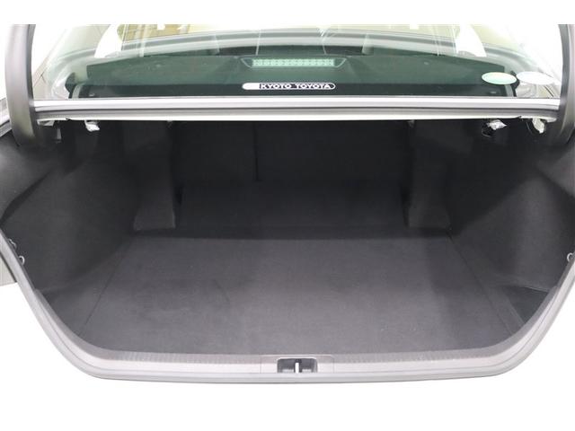 カムリ Ｇレザーパッケージ　衝突被害軽減　ＤＶＤプレーヤー　定期点検記録簿　ＬＥＤランプ　ナビＴＶ　横滑り防止　本革シート　電動シート　地デジＴＶ　イモビライザー　エアバッグ　キーフリー　メモリ－ナビ　オートクルーズ　ＡＢＳ（32枚目）