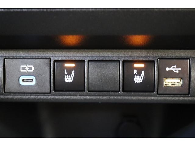 ヤリスクロス ハイブリッドＺ　インテリジェントキー　アルミホイル　ＬＥＤライト　リアカメラ　クルーズコントロール　整備記録簿　横滑り防止システム　ＴＶ　電動シ－ト　パワステ　オートエアコン　キーフリー　イモビライザ　ＥＴＣ付き（19枚目）