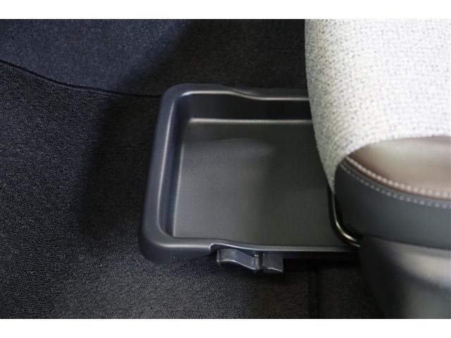 ヤリスクロス ハイブリッドＺ　ドライブレコーダ　インテリジェントキー　アルミホイル　ＬＥＤライト　リアカメラ　クルーズコントロール　整備記録簿　横滑り防止システム　ナビＴＶ　メモリーナビゲーション　電動シ－ト　パワステ　キーフリー（30枚目）