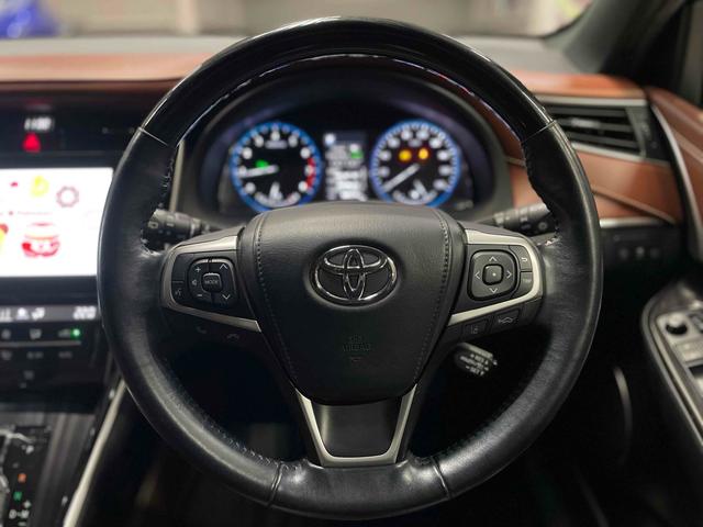 ハリアー プログレス　モデリスタエアロ　ＪＢＬサウンドシステム　サンルーフ　全周囲カメラ　クリアランスソナー　オートクルーズコントロール　レーンアシスト　パワーシート　衝突被害軽減システム　オートライト　ＬＥＤヘッドランプ（15枚目）