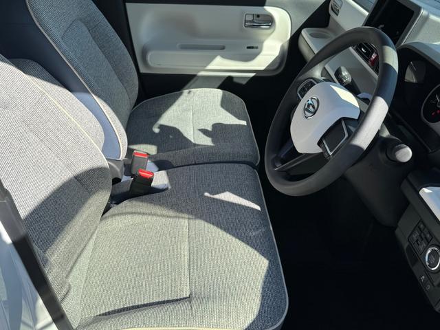 ムーヴキャンバス ストライプスＧ　買取車　四駆　スマートアシスト　両側パワースライドドア　パノラマモニターカメラセット　ＬＥＤヘッドライト　ＬＥＤフォグ　スマートキー２個　メーカー保証（15枚目）