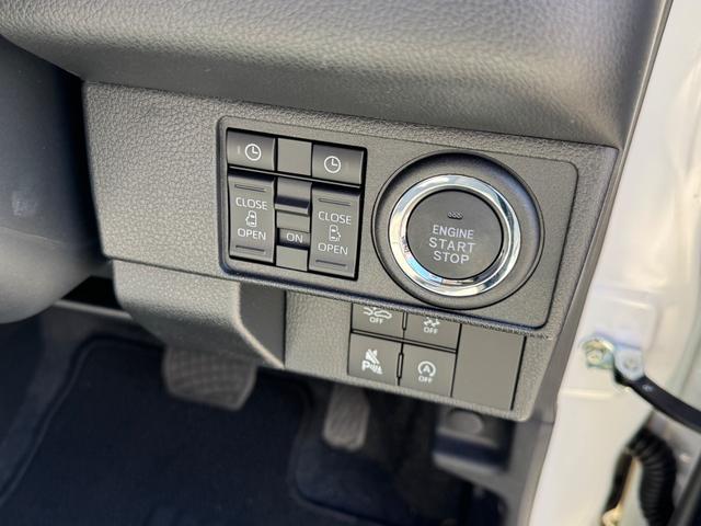 ムーヴキャンバス ストライプスＧ　買取車　四駆　スマートアシスト　両側パワースライドドア　パノラマモニターカメラセット　ＬＥＤヘッドライト　ＬＥＤフォグ　スマートキー２個　メーカー保証（17枚目）