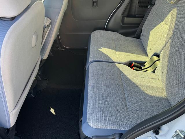 ムーヴキャンバス ストライプスＧ　買取車　四駆　スマートアシスト　両側パワースライドドア　パノラマモニターカメラセット　ＬＥＤヘッドライト　ＬＥＤフォグ　スマートキー２個　メーカー保証（26枚目）