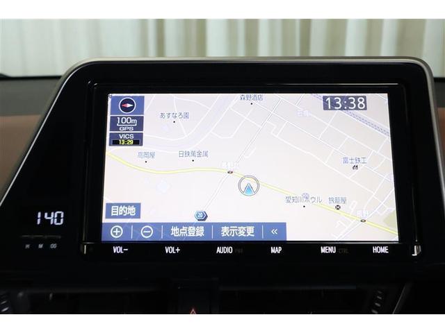 純正ナビです!純正ならではのピッタリと収まった感じが、より一層スタイリッシュな雰囲気を演出してくれます。